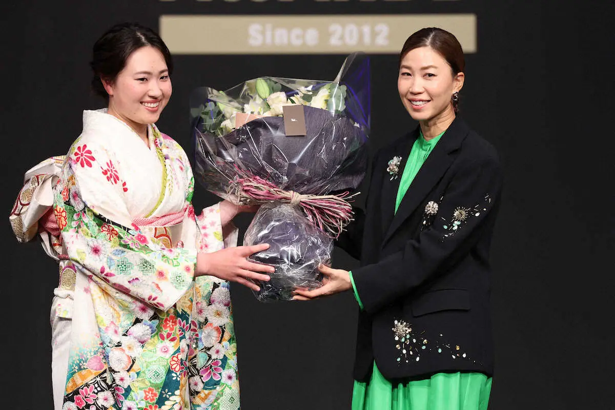 【画像・写真】上田桃子が特別功労賞「今は少し寂しさも…」　JLPGAアワード