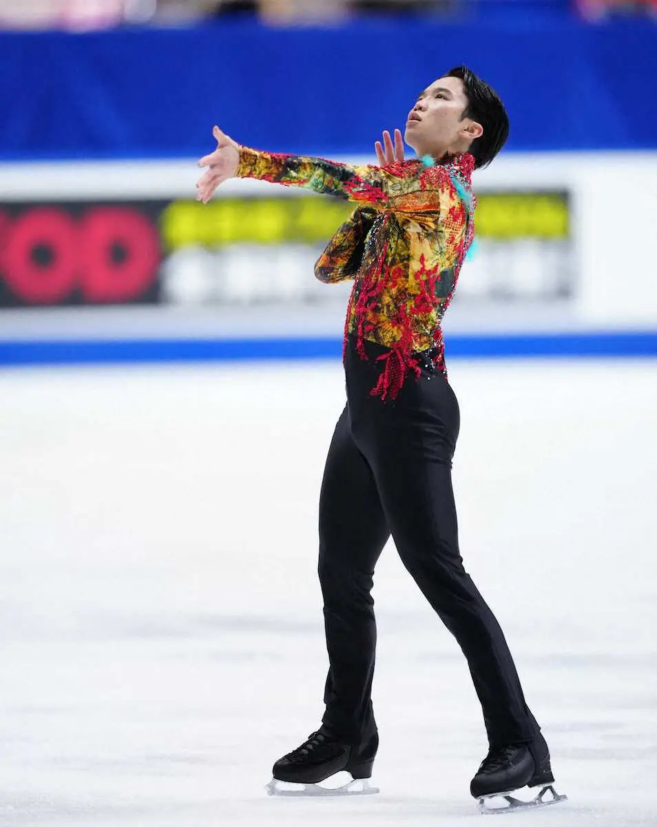 【画像・写真】【フィギュア】男子SP鍵山優真が92.05点で首位発進、2位は16歳の中田璃士、3位は友野一希
