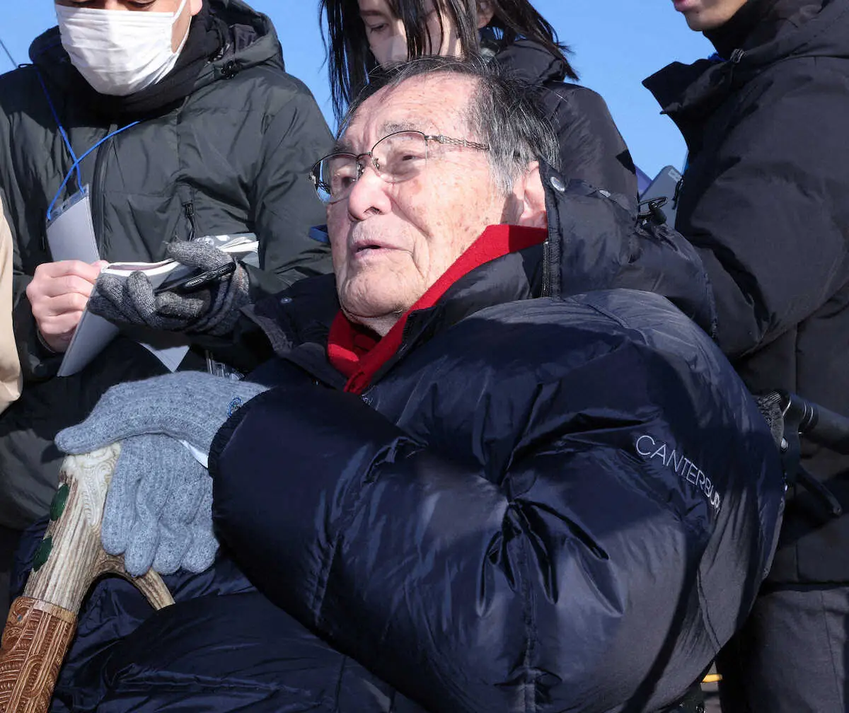 【画像・写真】【高校ラグビー】「よく耐えてくれた」山口良治総監督、京都工学院の16強入りに笑顔