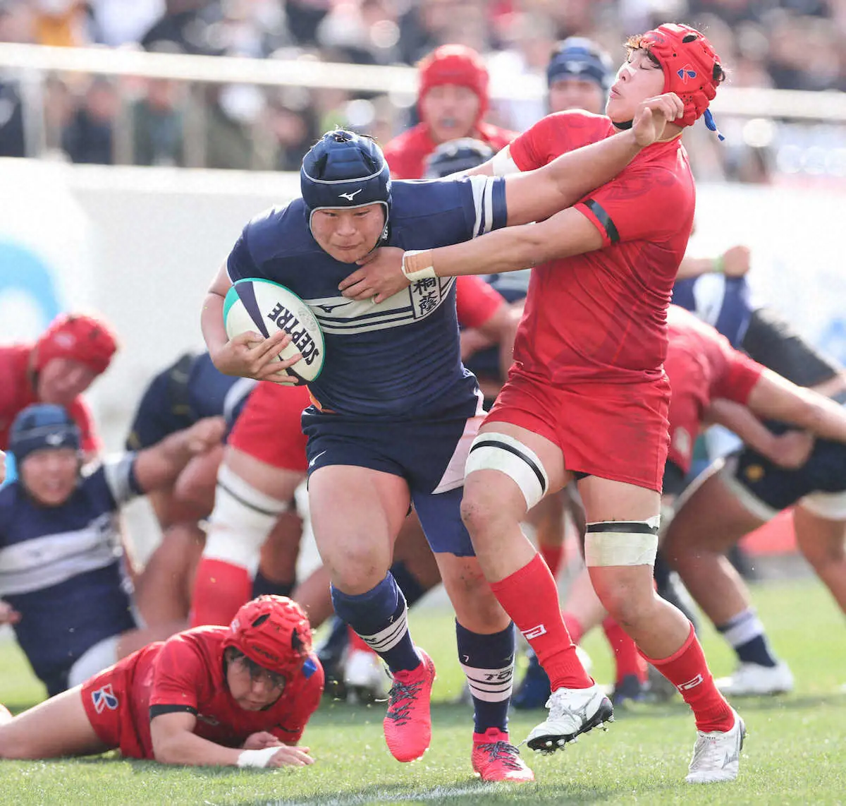 【画像・写真】【高校ラグビー】前回王者・桐蔭学園が快勝発進　抽選会後も合同練習した流通経大柏を圧倒