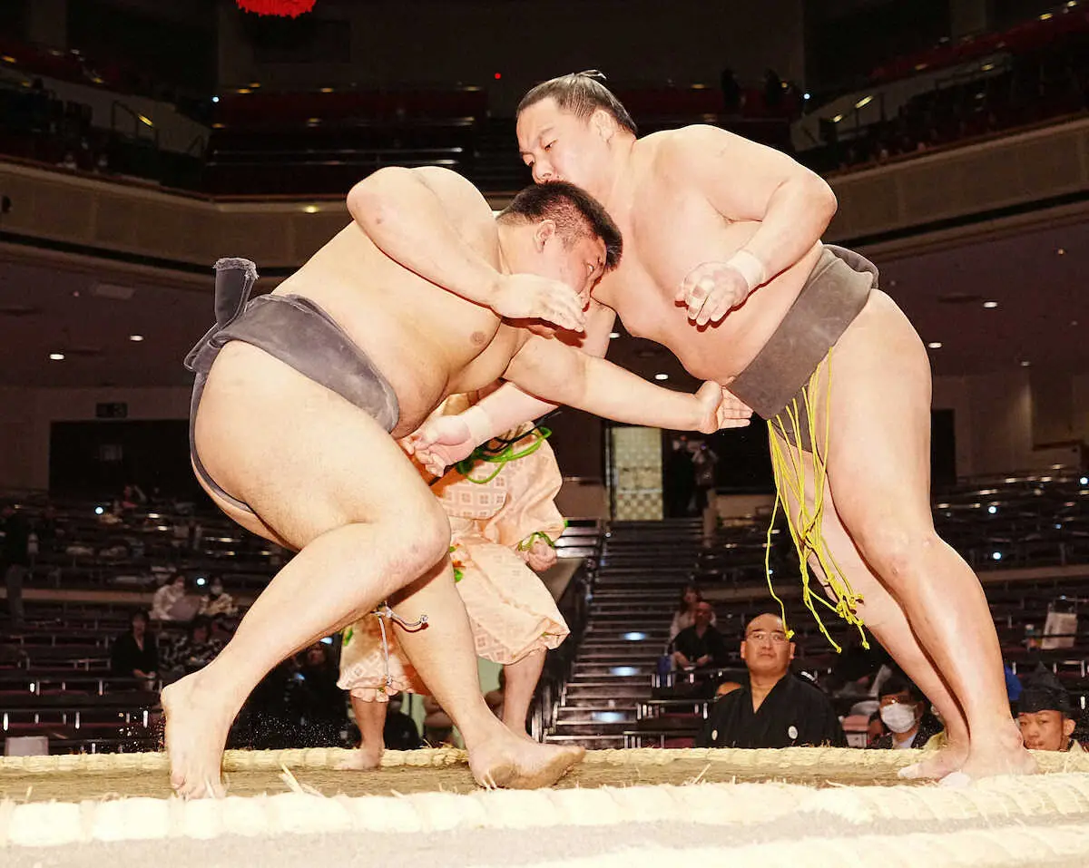 【画像・写真】三段目最下位格付け出し碇潟　デビュー戦で白星「緊張していた」　甲山親方の次男　兄は十両・若碇