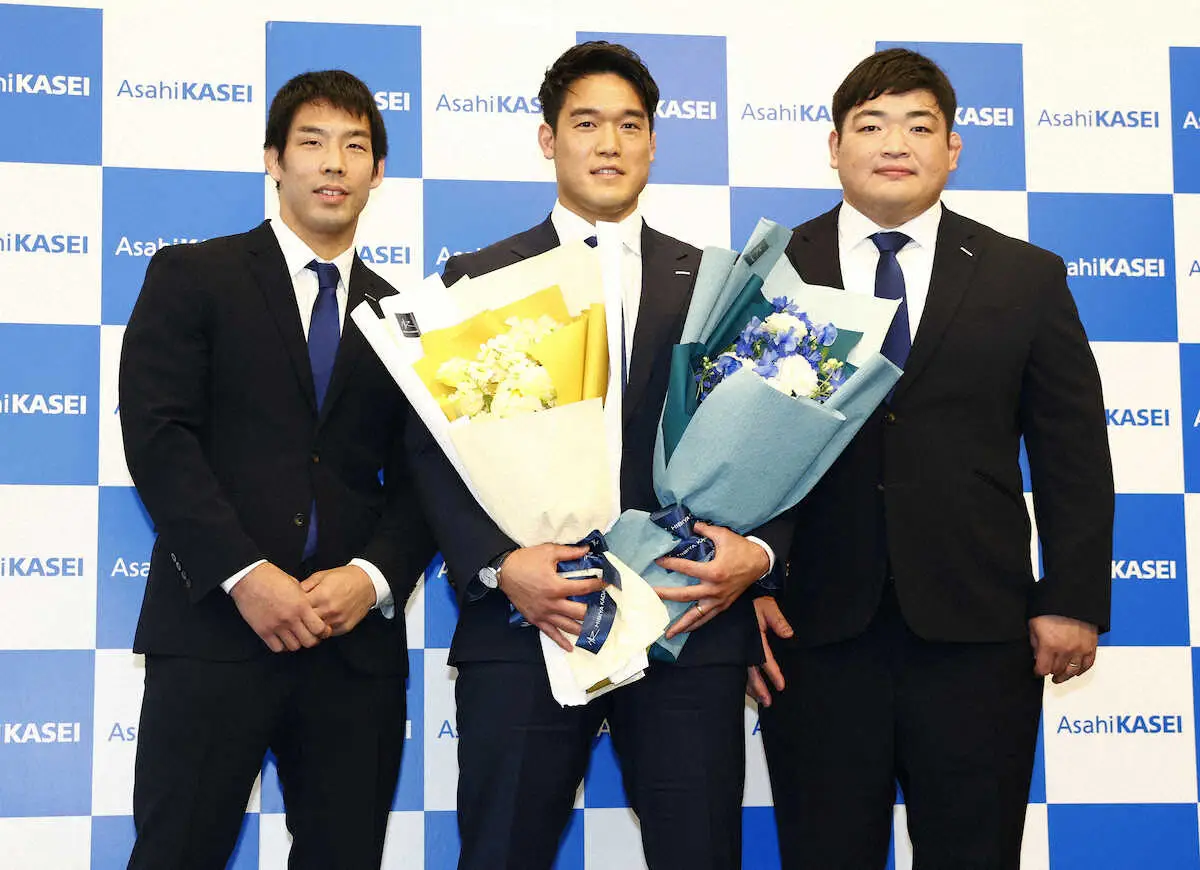 【画像・写真】柔道・羽賀龍之介引退会見　高校時代からの後輩の王子谷剛志が涙「先輩の姿に勇気をもらいました」