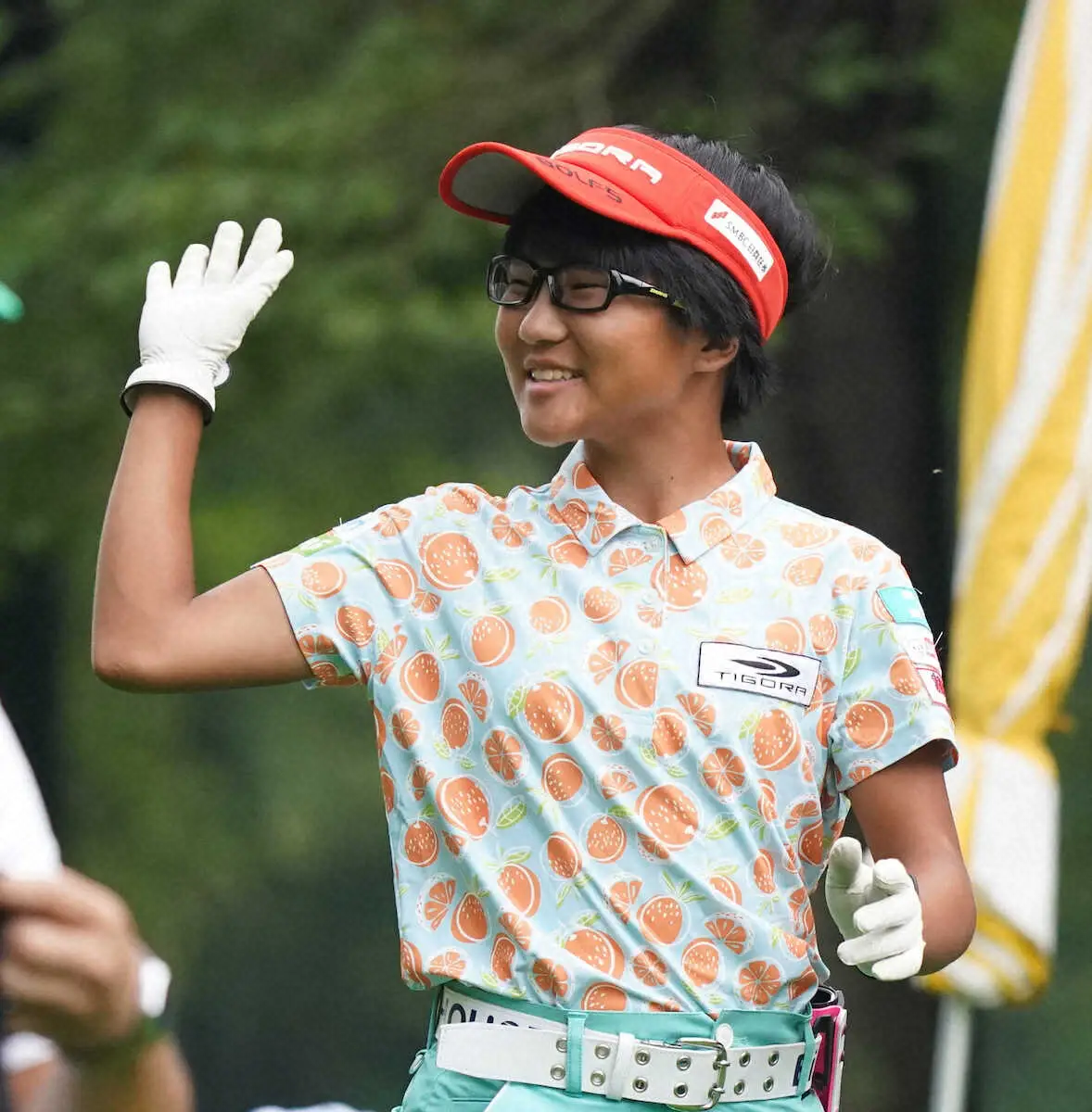 【画像・写真】“ゴルフ天才少女”須藤弥勒　度付きのサングラスを特注！　文武両道で近眼も「ピッタリと顔に合う」