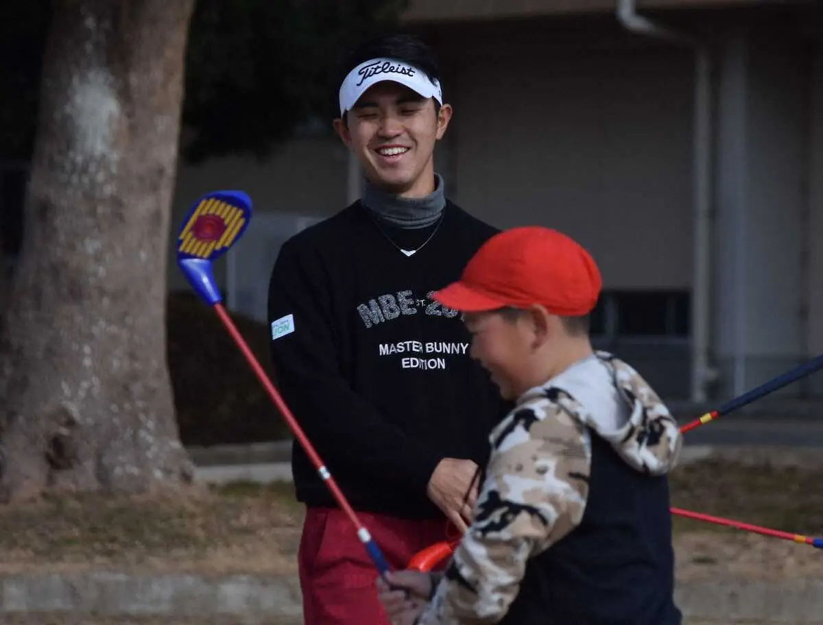 【画像・写真】【ゴルフ】阿久津未来也「1勝と言わず2勝目指す」今季は複数回優勝が目標　千葉の小学校訪問