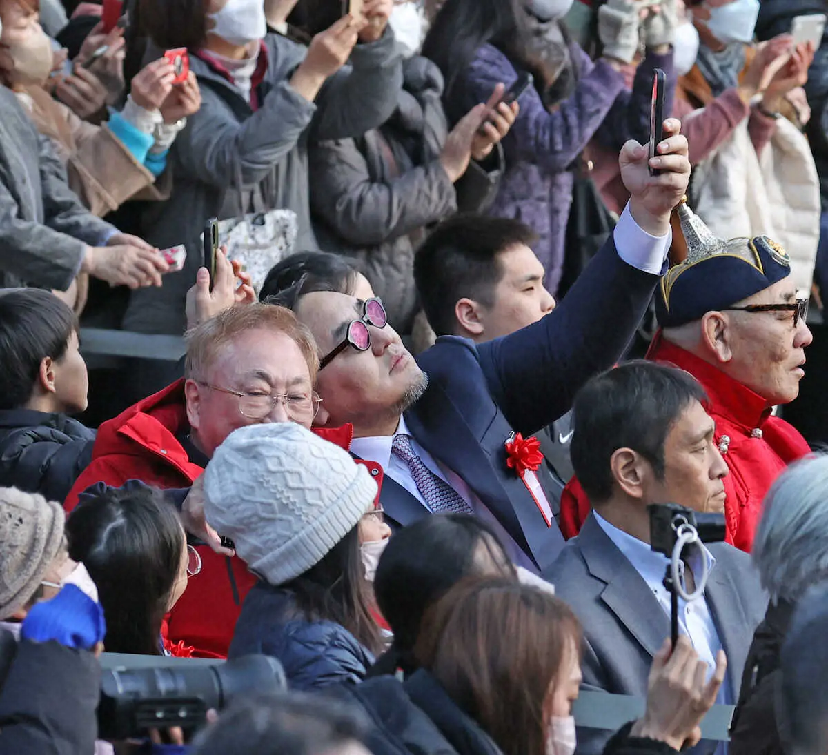 【画像・写真】元朝青龍が急きょ来日、甥の新横綱・豊昇龍の奉納土俵入り見届けた　「俺を超えてみろ」とエール