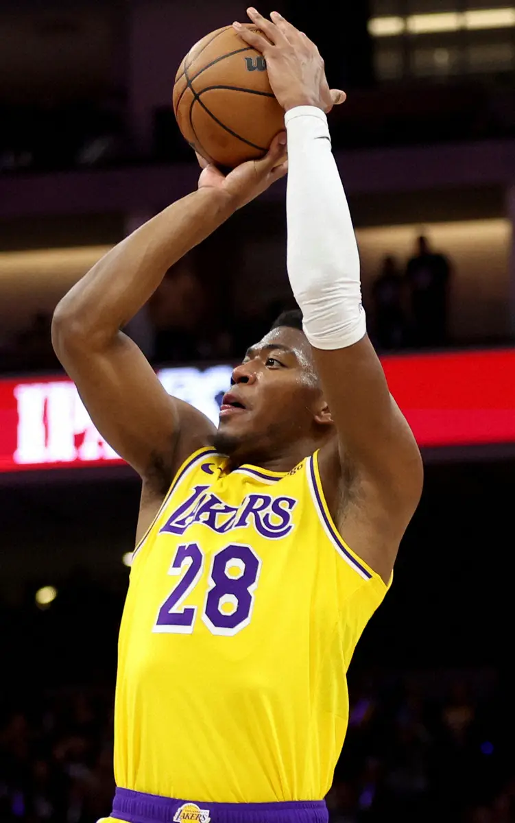 【画像・写真】八村塁　古巣相手に前半から躍動！3P3本＆豪快ダンクで17得点　レイカーズは前半から大量リード