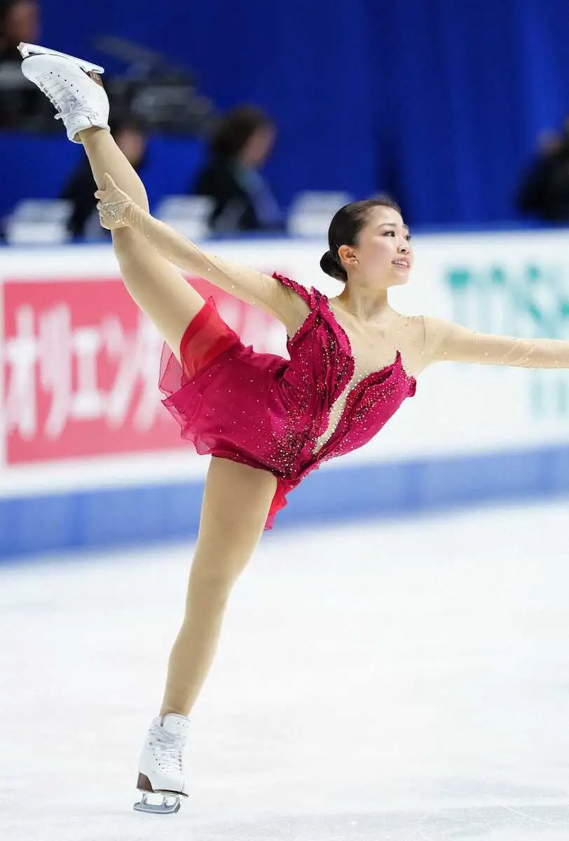 【画像・写真】全日本フィギュアで演技をする千葉百音（撮影・小海途　良幹）