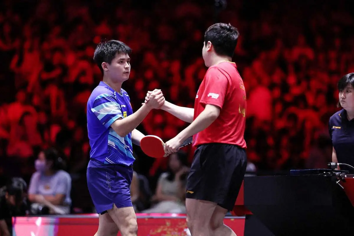 【画像・写真】【卓球】男子シングルスは19歳の林詩棟がV　中国勢が全5種目制覇　シンガポール・スマッシュ