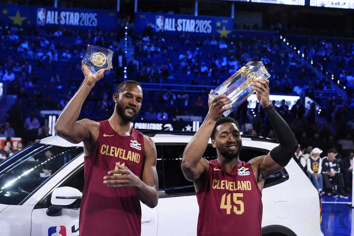 【画像・写真】【NBA】スキルズチャレンジは「チーム・キャブズ」優勝　ネットではスパーズの秘策が話題に「実質優勝」
