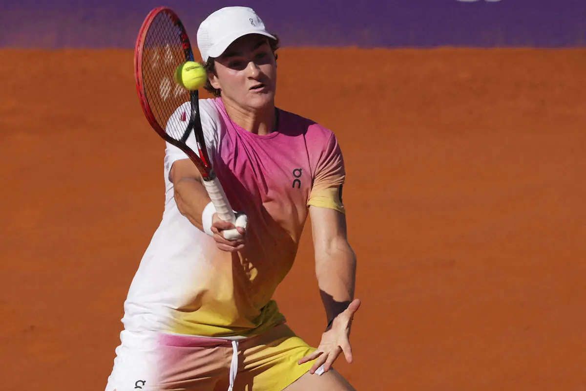 【画像・写真】男子テニス界の新星・18歳フォンセカがツアー初V　現役スターもレジェンドたちも大絶賛