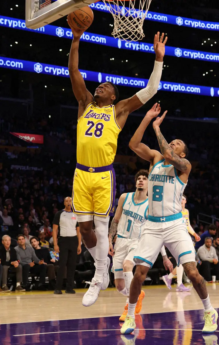 【画像・写真】八村塁　17得点8Rの躍動も…勝負所でフリースロー2本失敗　レイカーズは競り負けて後半戦黒星発進