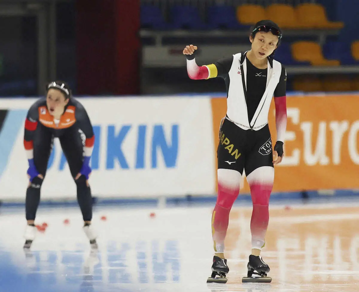【画像・写真】女子1000メートルで優勝した高木美帆（右）