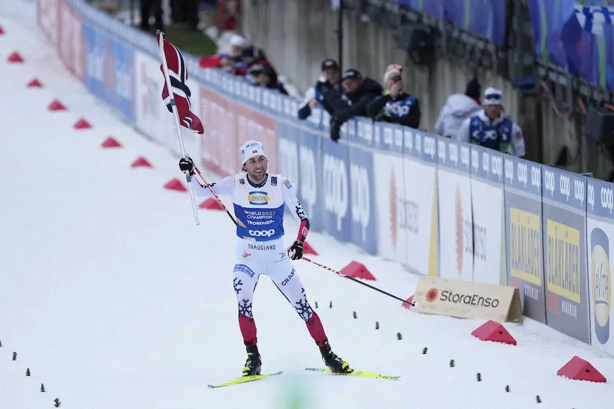 【画像・写真】優勝したノルウェーのアンカー、リーベル（AP）