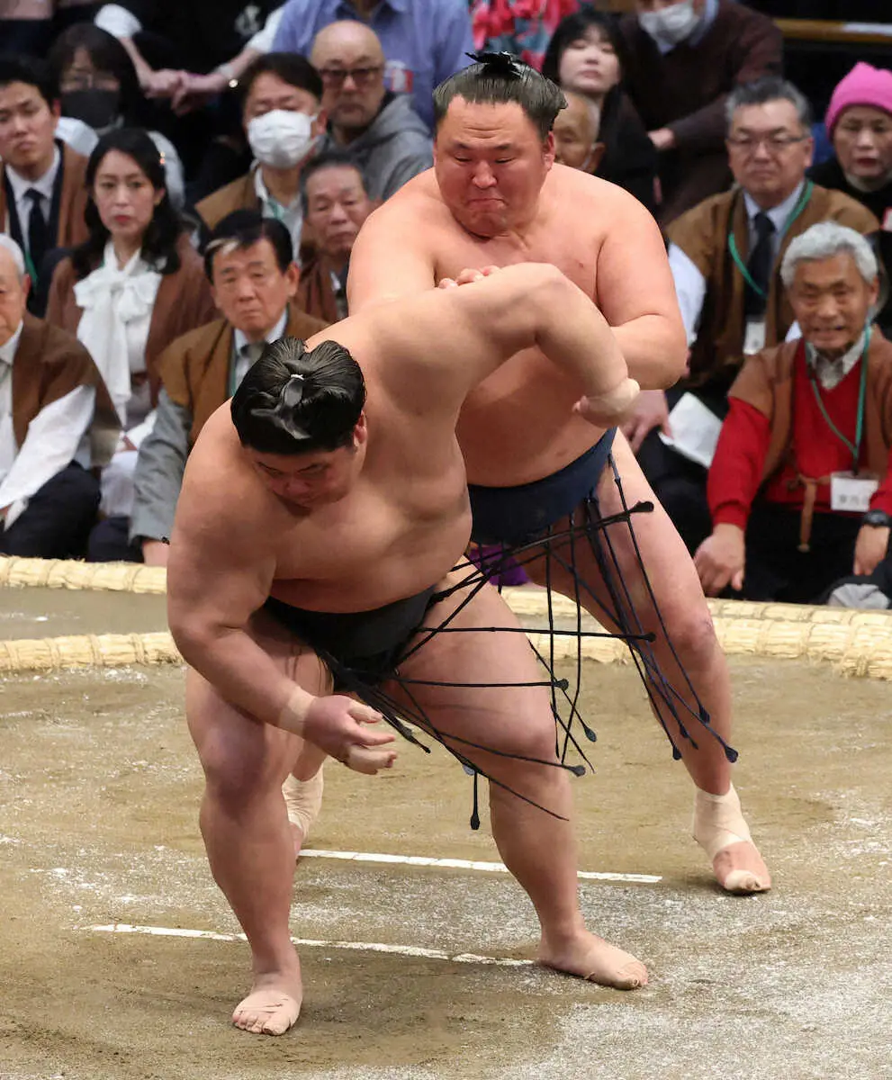 【画像・写真】新横綱・豊昇龍2勝目　カド番・琴桜が早くも2敗目…　大の里が初日から全勝キープ　新関脇・王鵬が初白星