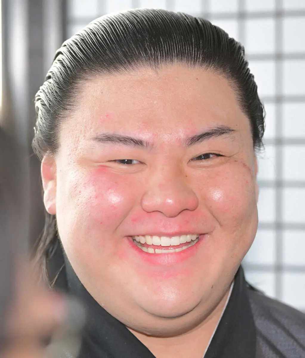 【画像・写真】10連勝に笑顔の草野