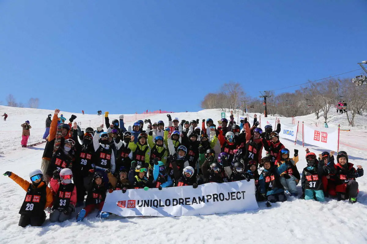 【画像・写真】未来のオリンピアンが誕生？！王者キングズベリーが日本の子供たちを指導　ワールド・モーグル・キャンプ