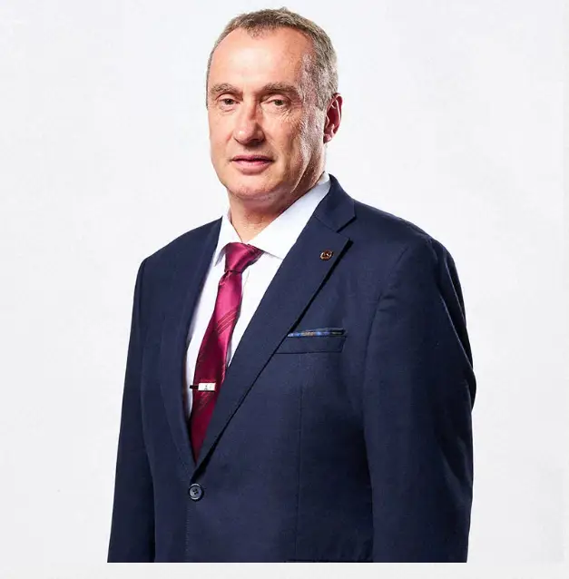 【画像・写真】B1川崎　ギンズブルグHCが手術のため一時帰国　4月初旬に体調不調訴え　今季残り試合はACが指揮