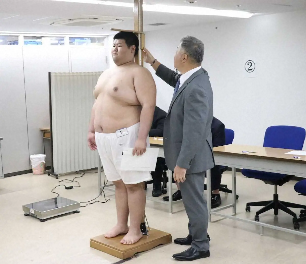 【画像・写真】朝乃山の亡き恩師の長男・浦山「勝つ気で思い切りやるだけ」　目標の“先輩”との対戦見据える　新弟子検査