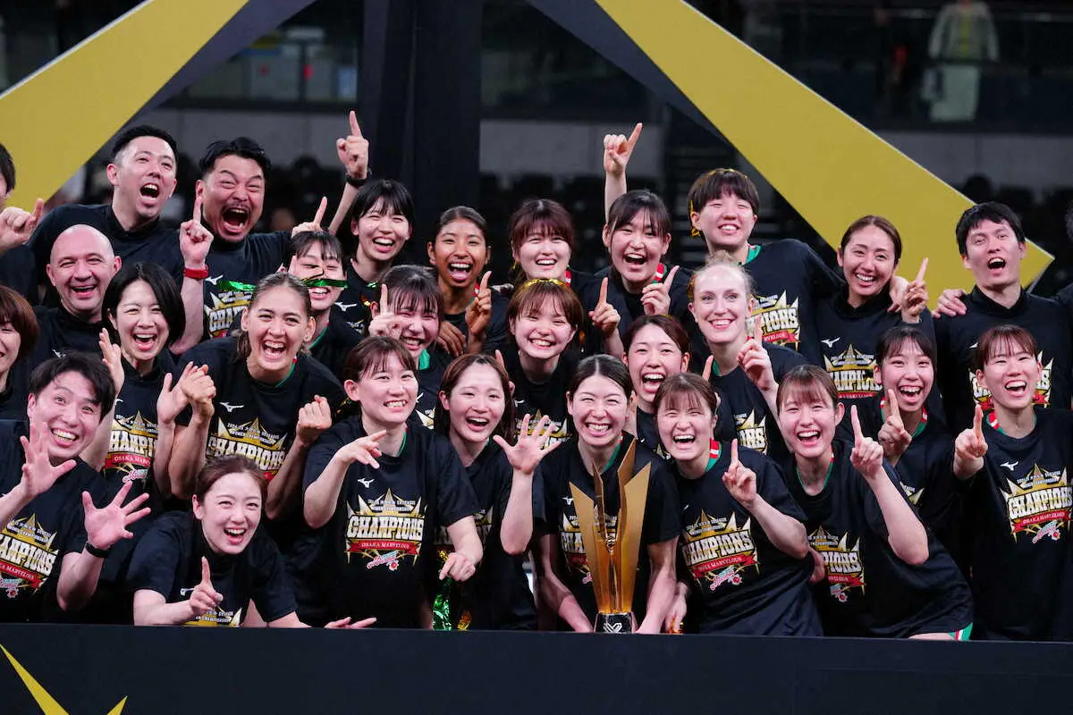 【画像・写真】【SVリーグ】大阪マーヴェラスが初代女王　プレーオフMVPの田中主将「最高です！」