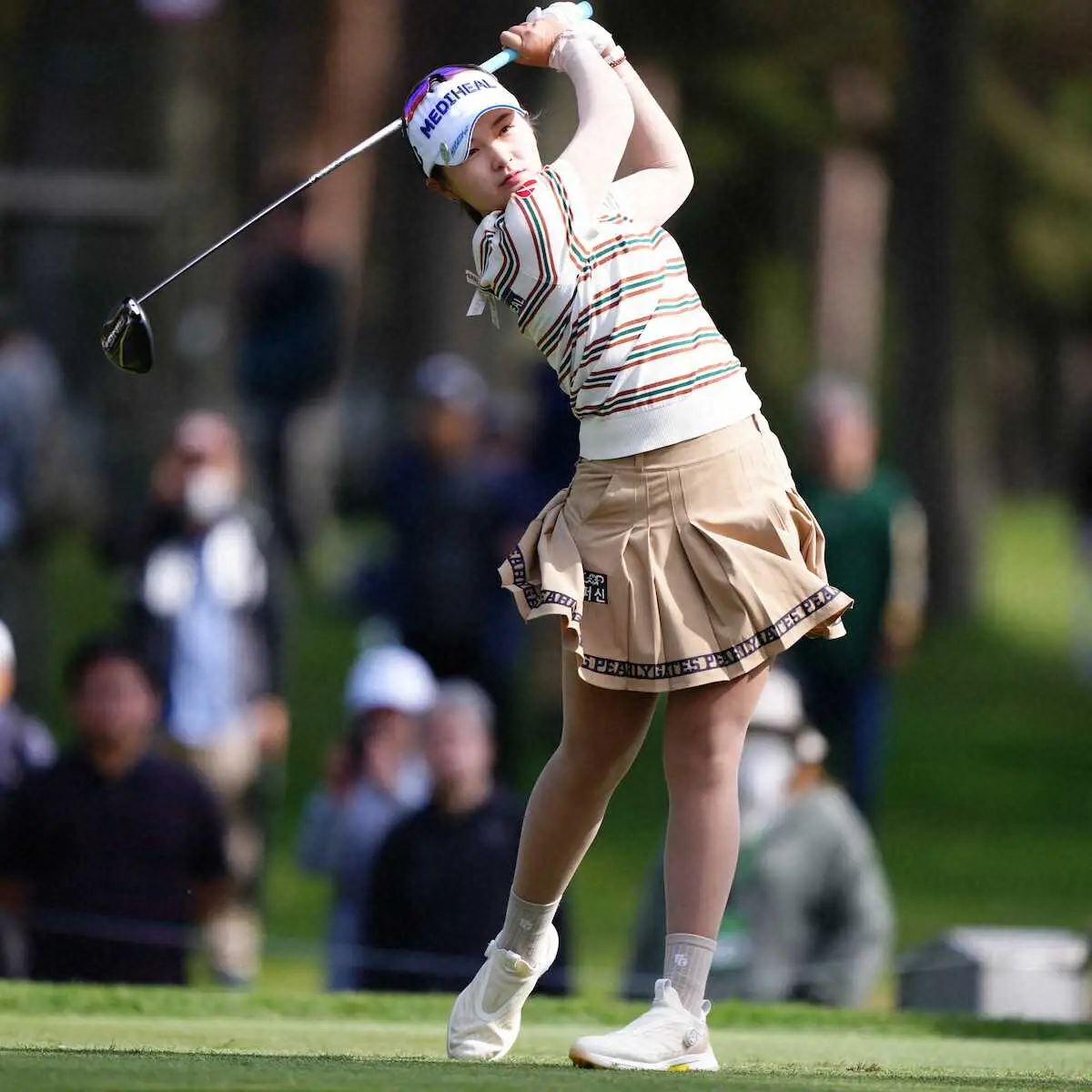 【画像・写真】キューティフル“イ・ボミ2世”が3差発進「期待以上の成績」　韓国ツアー6年連続広報モデルの人気選手