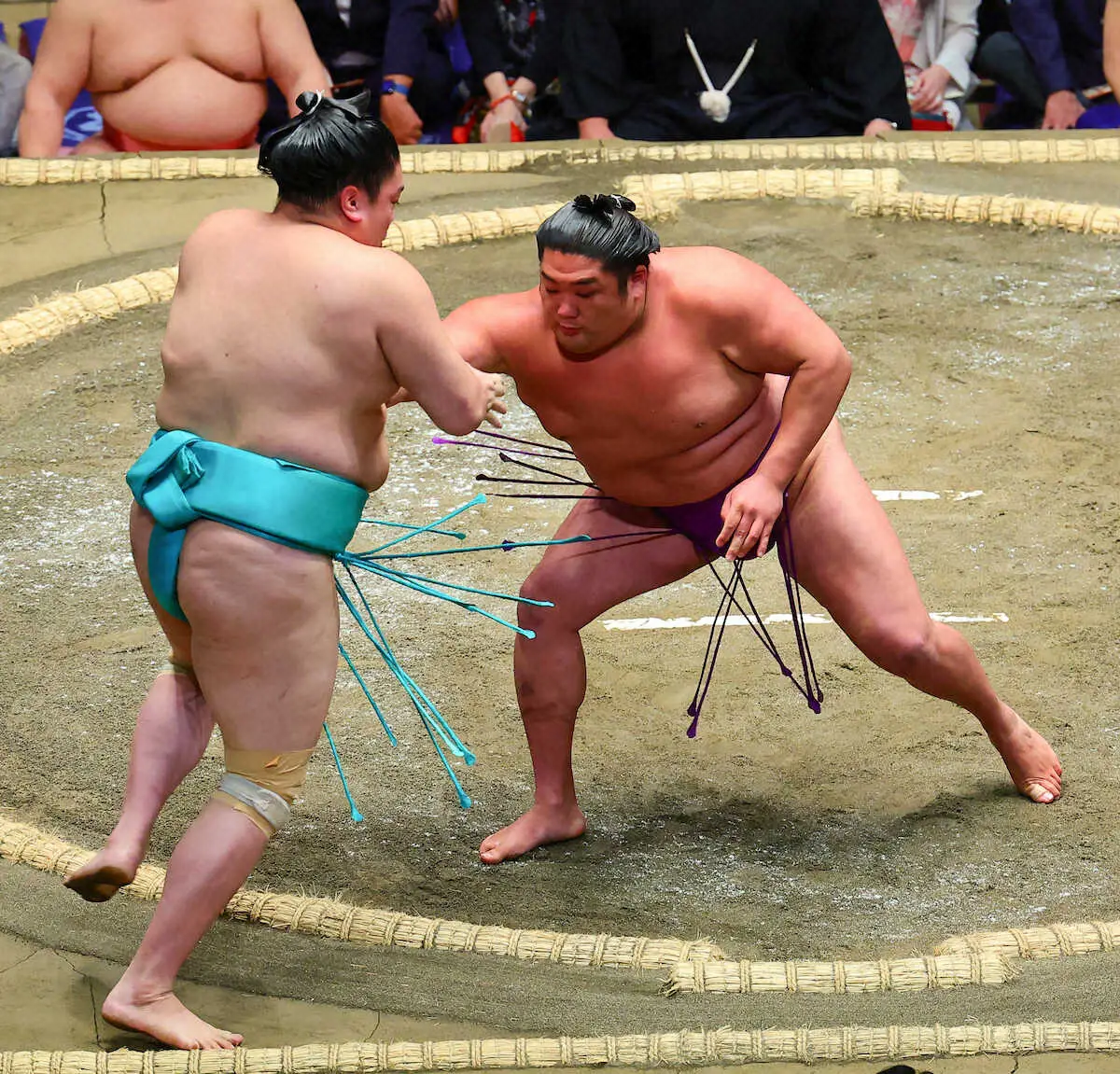 【画像・写真】尊富士が一山本を電車道で全勝キープ 「納豆で粘り強く」