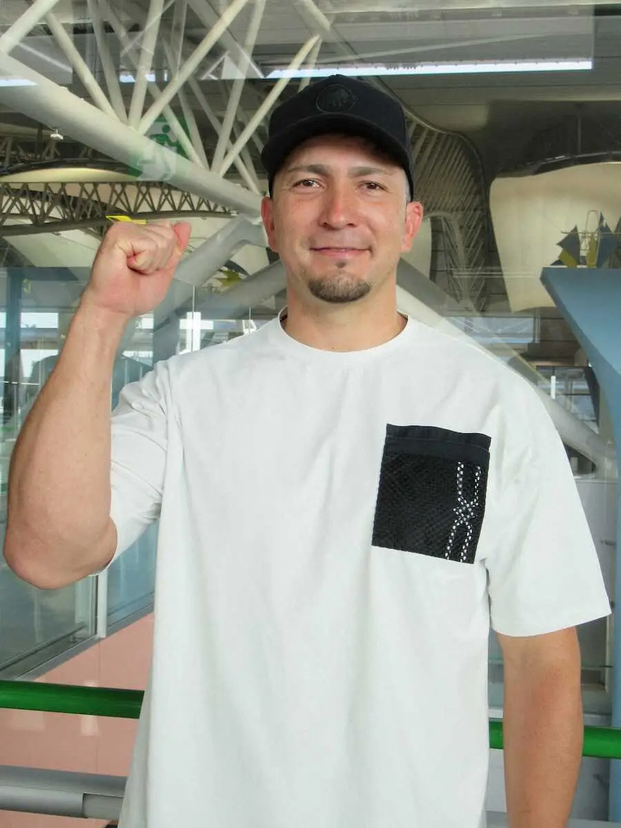 【画像・写真】【陸上】やり投げ・ディーン元気　「1」並び昨年11月11日に結婚「自分らしくマイペースで…」