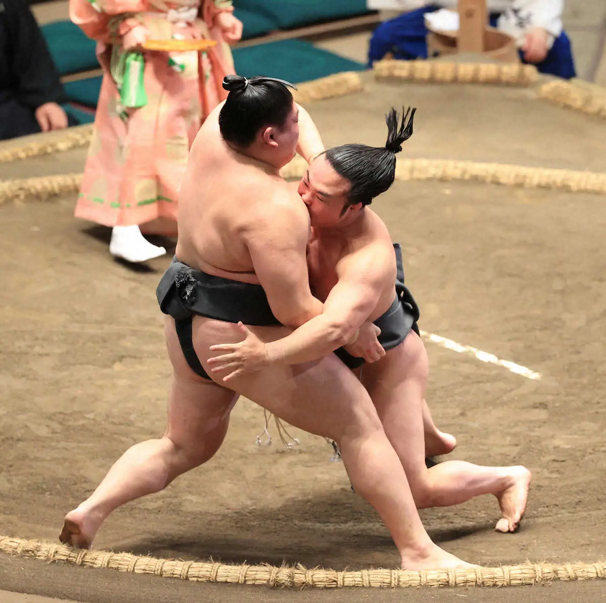 【画像・写真】幕下の炎鵬が今場所初黒星　物言いがつく際どい勝負も惜敗「自分の弱さが出た」