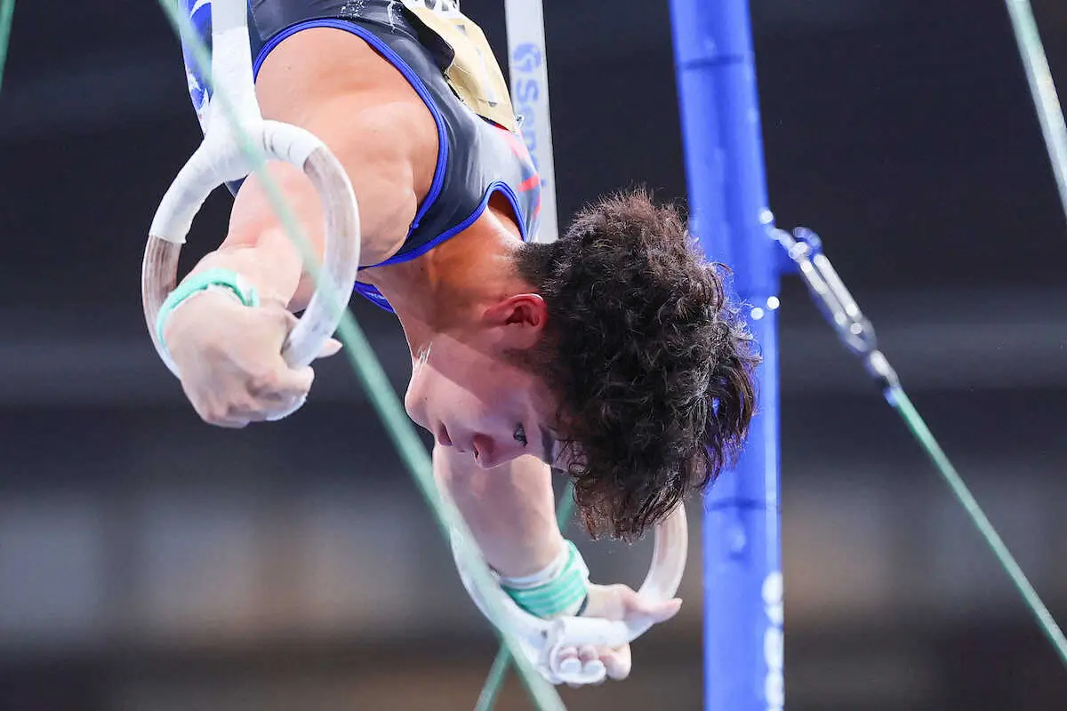 【画像・写真】【体操】岡慎之助が首位浮上「どの種目も良い完成度」大会連覇狙う