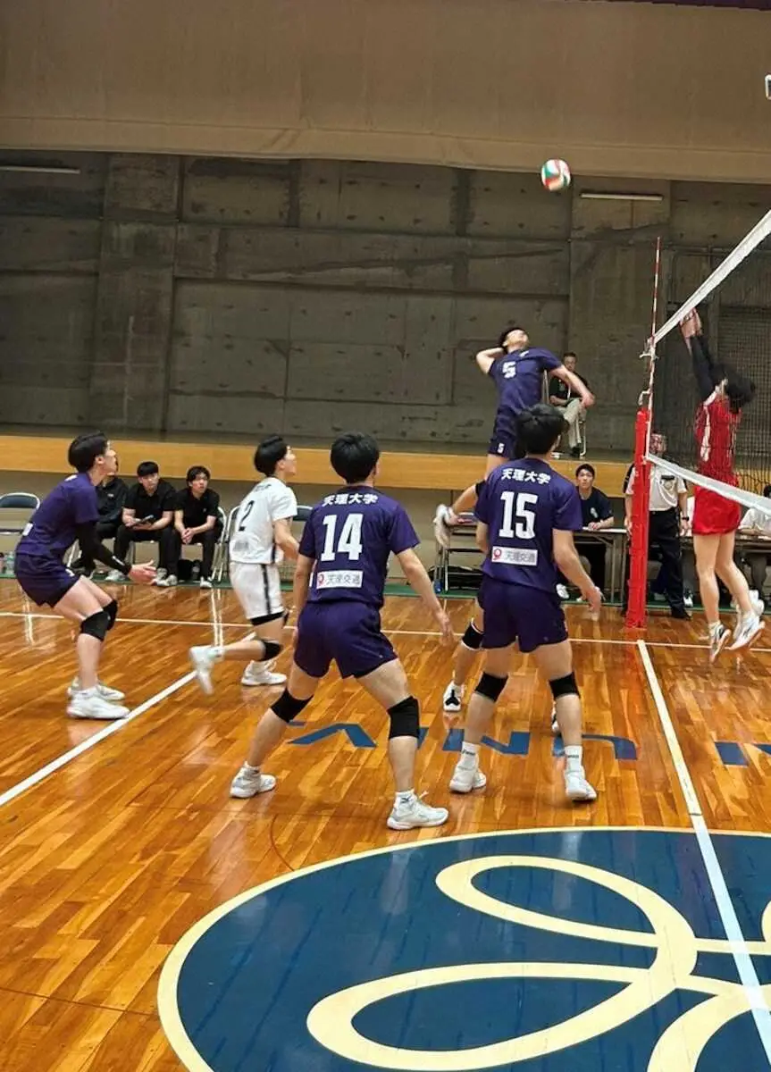 【画像・写真】【関西大学バレー】首位の天理大は1敗キープ　2敗の大産大と立命大が追う