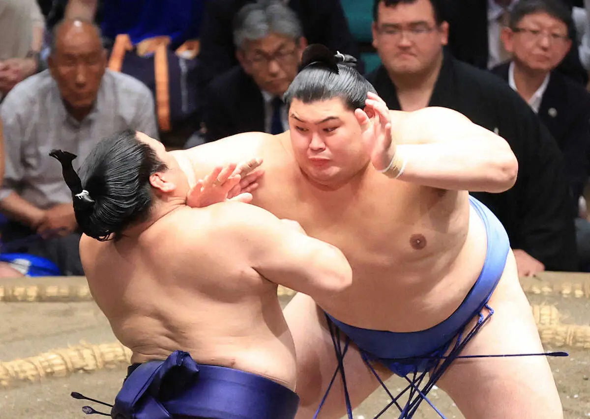 【画像・写真】大の里が無傷の8連勝！　伯桜鵬、安青錦、若隆景は1敗で追う　豊昇龍は変化に負けず6勝目