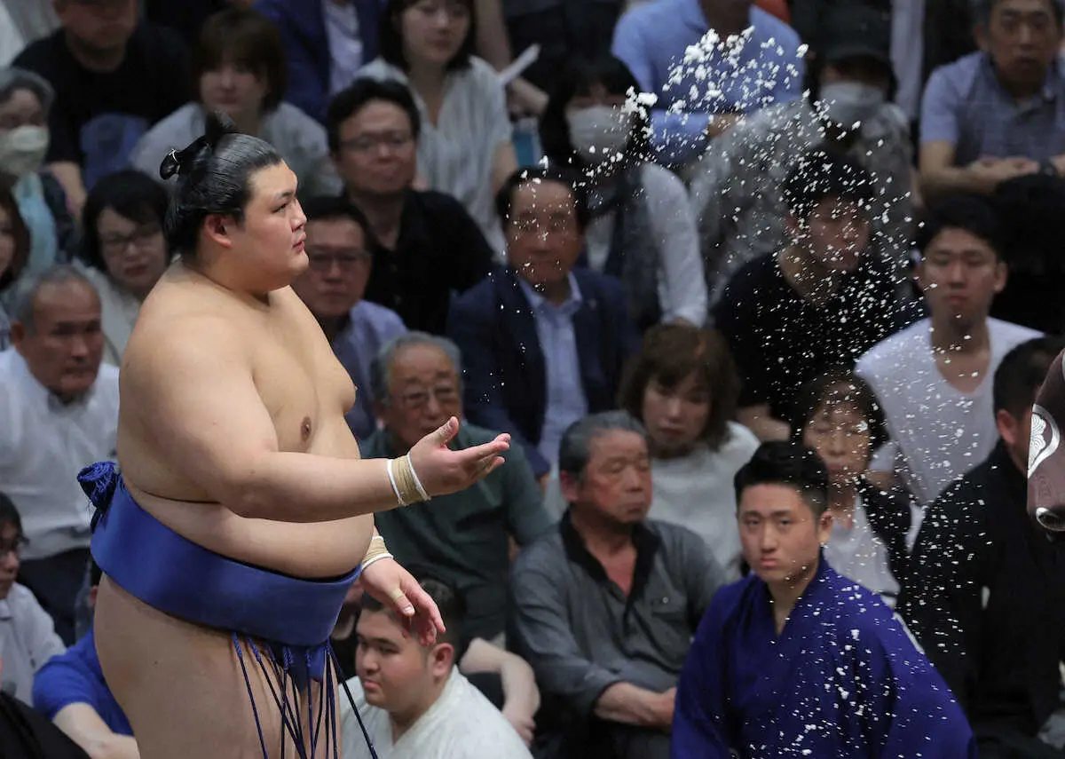 【画像・写真】＜大相撲　夏場所8日目＞取組に臨む大の里（撮影・松永　柊斗）