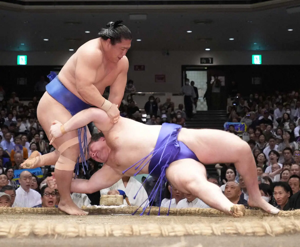 【画像・写真】若隆景　安青錦の連勝止めて勝ち越し　「対戦する番付に上がってきたし、自分も負けないように…」