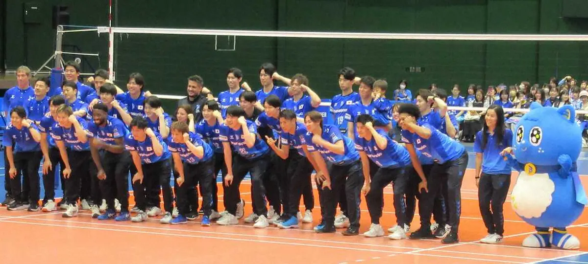 【画像・写真】【バレーボール】大阪ブルテオンがファン感謝デー　退任するティリ監督「5年間ありがとう」