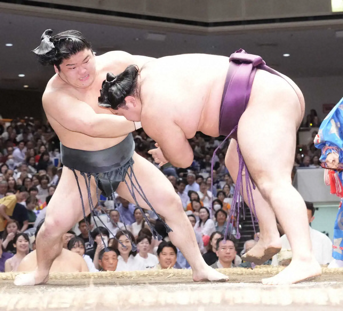 【画像・写真】朝紅龍が幕内初勝ち越し！「よう残ったっすよ…」絶体絶命の体勢から執念の白星　場所前の出稽古で進化