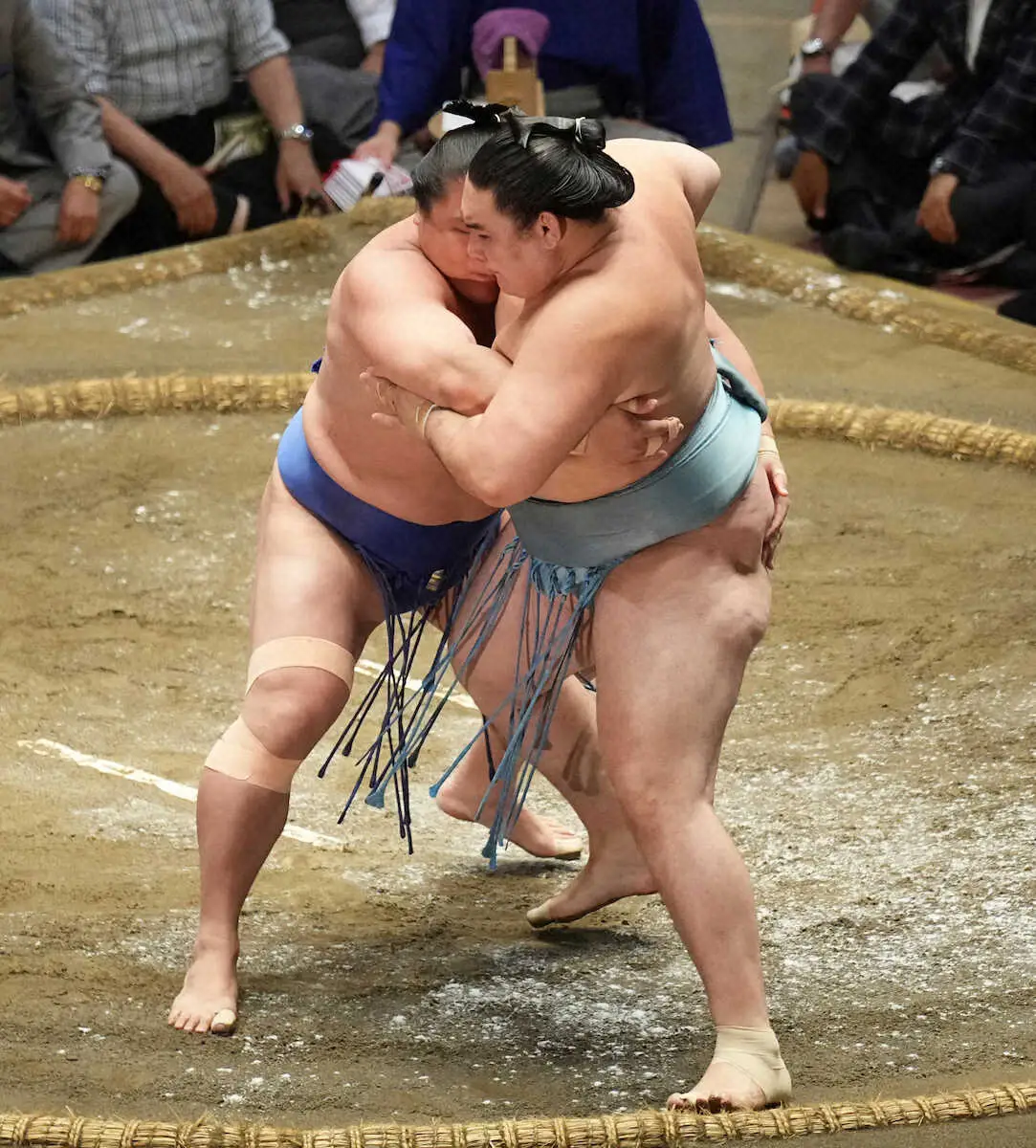 【画像・写真】大の里　12連勝で2場所連続優勝に王手　13日目に勝てば自力で決定！　豊昇龍は痛恨の3敗目