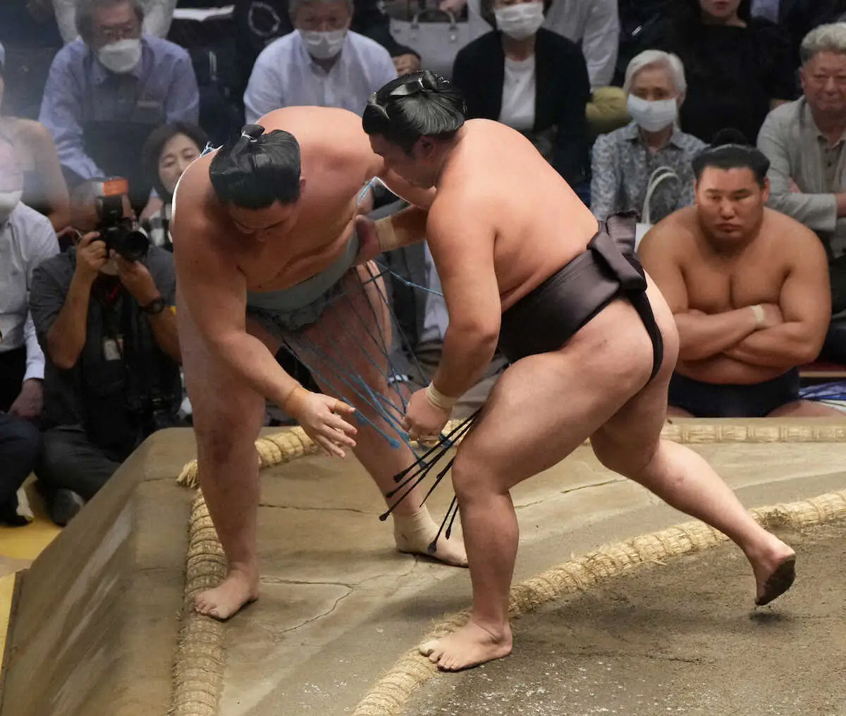 【画像・写真】大の里　史上初の綱獲り力士13日目V！琴桜を一蹴し2場所連続4度目　豊昇龍、若隆景、霧島が3敗死守