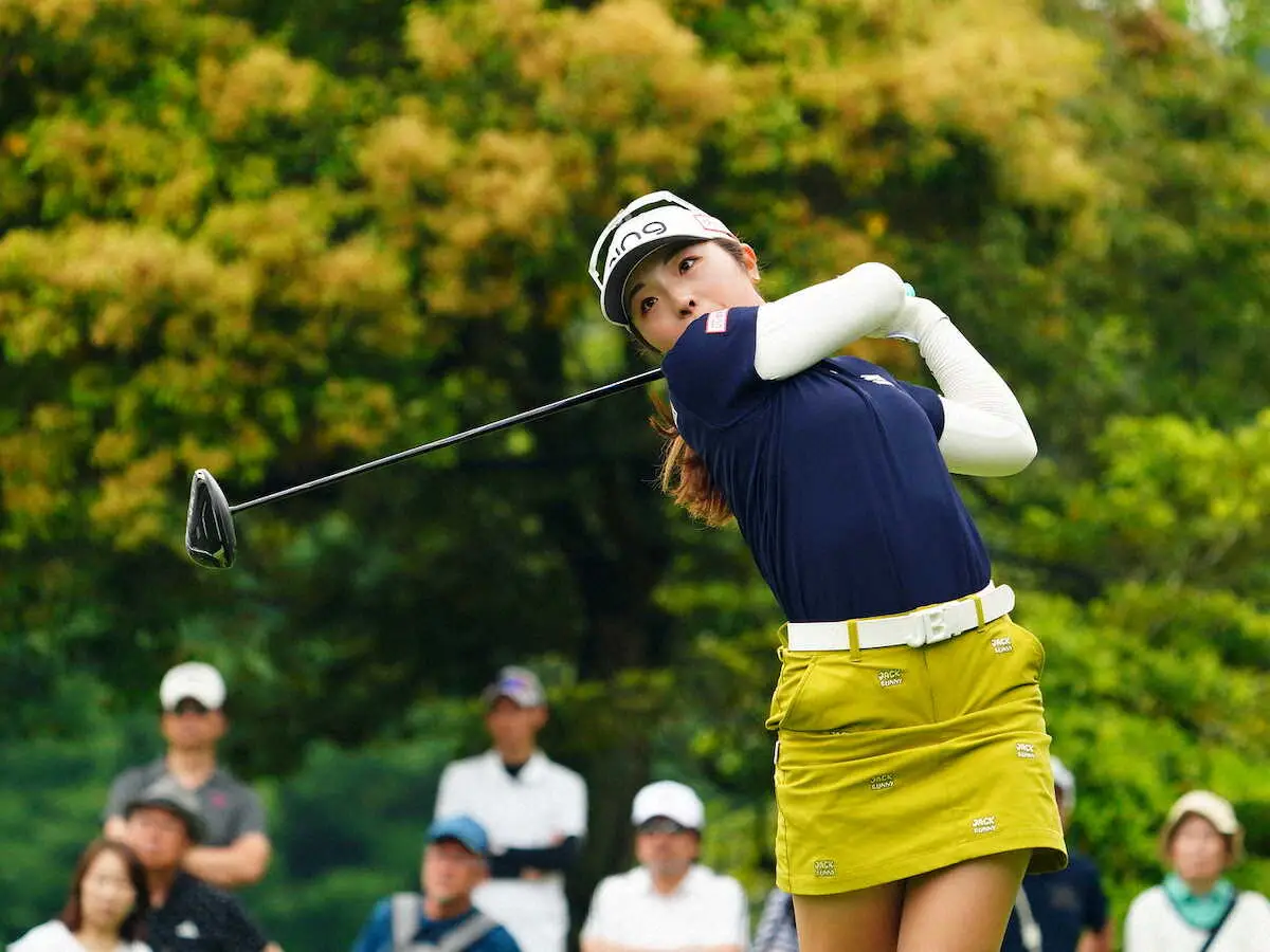 【画像・写真】佐久間朱莉と荒木優奈が首位守る　吉田鈴は6位浮上　ブリヂストン・レディース