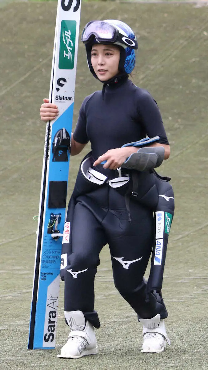 【画像・写真】ジャンプ・高梨沙羅が練習公開　藤田慎之介から助言「やってみたら、うまくいった」手応え