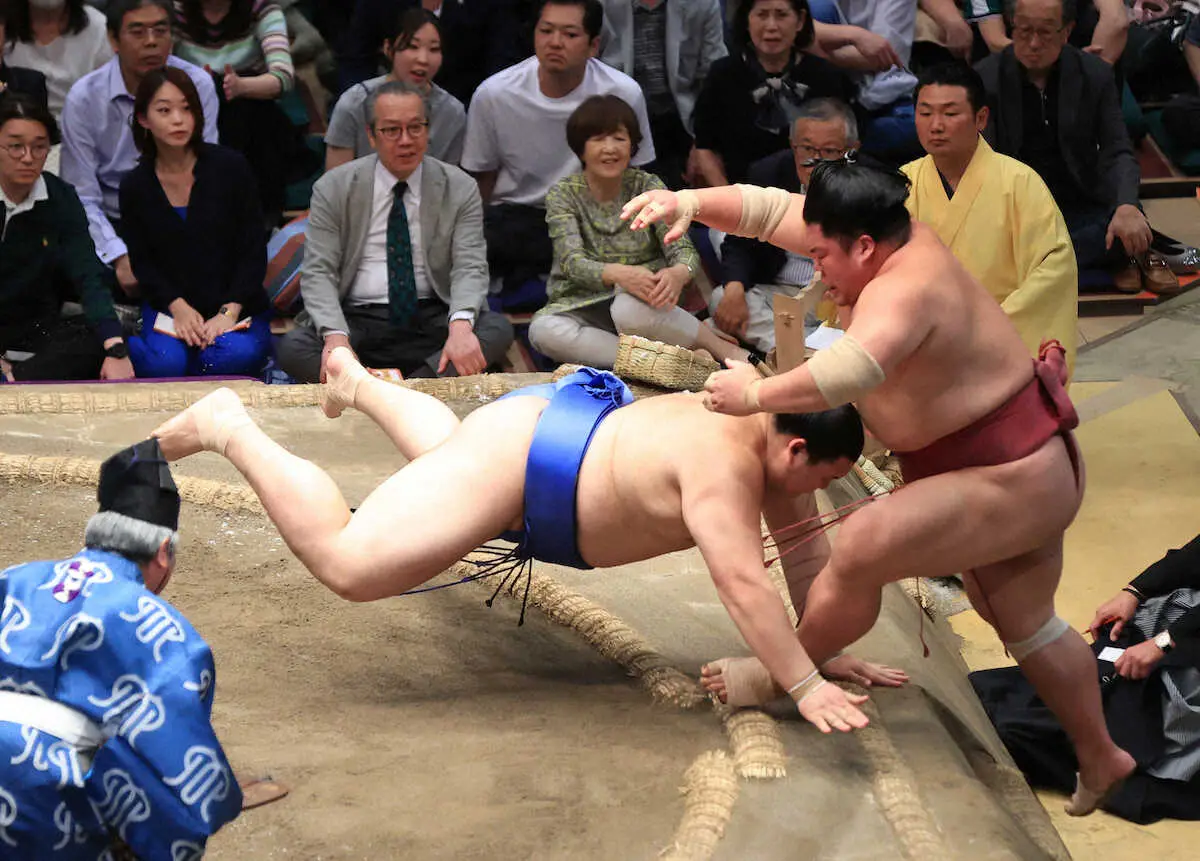 【画像・写真】大の里　全勝優勝に王手！21年九州の照ノ富士、日本出身では16年秋の豪栄道以来へ大栄翔討ち14連勝！