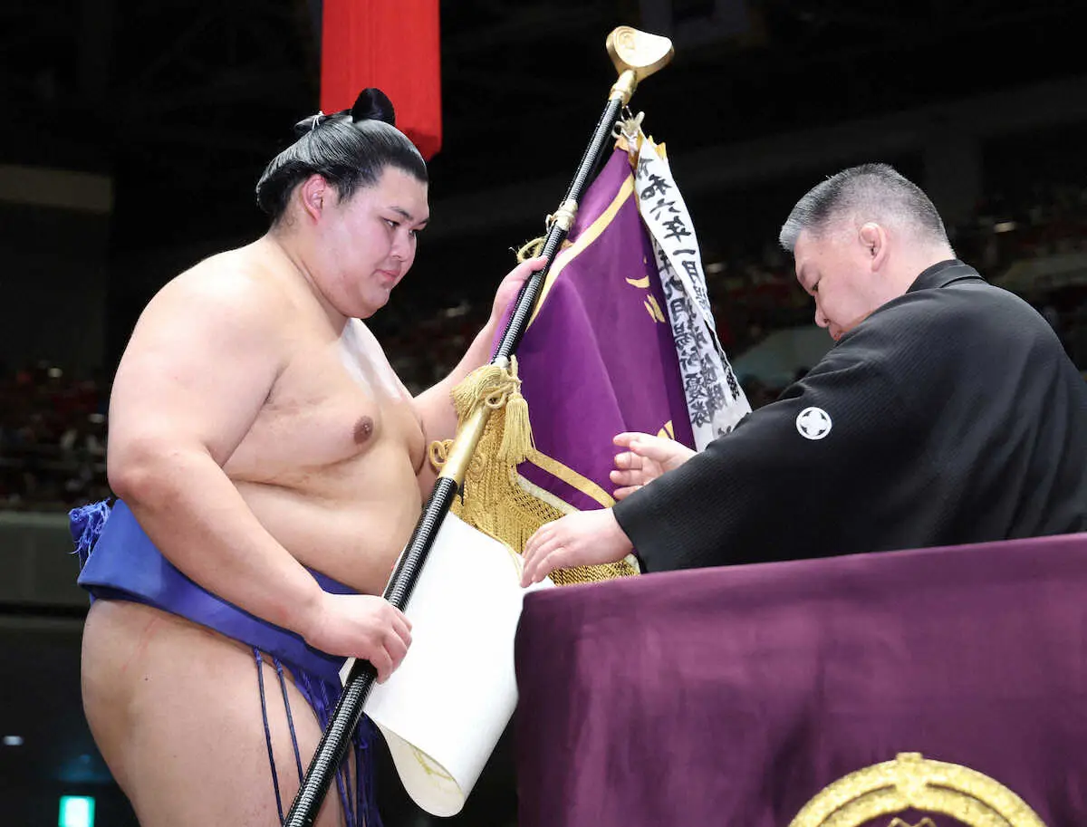 【画像・写真】高田川審判部長　臨時理事会招集は「満場一致」大の里へ「圧倒的にねじ伏せる横綱になってほしい」