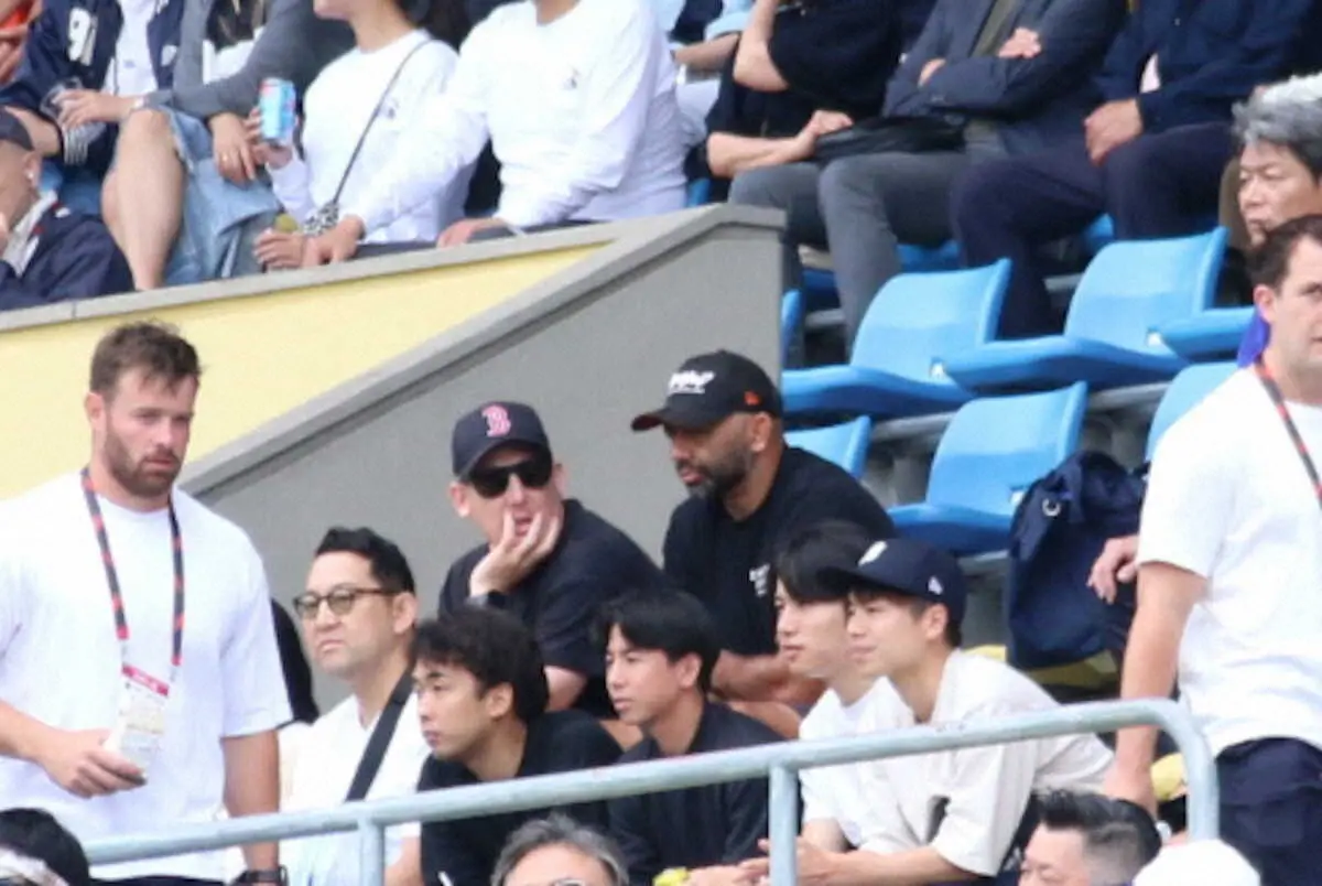 【画像・写真】【リーグワン】BL東京・リーチ主将が準決勝を視察　先週も大阪を訪れ準々決勝を視察