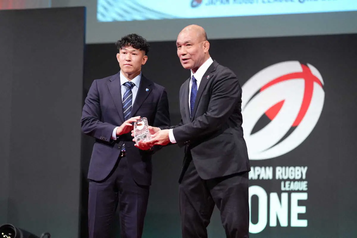 【画像・写真】【リーグワン年間表彰式】新人賞は静岡の北村瞬太郎　全18試合に出場し70得点