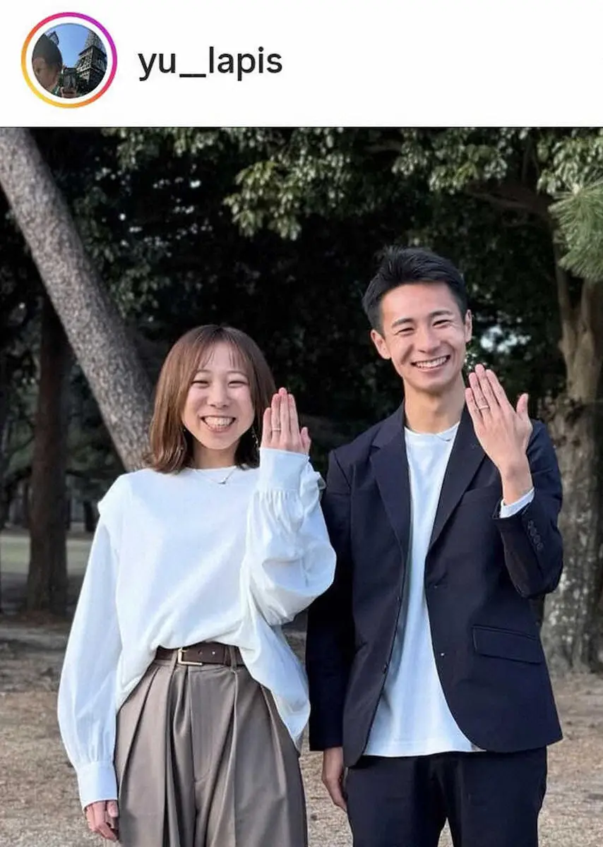 【画像・写真】結婚したことを発表した鈴木優花（左）と赤崎暁（鈴木優花の公式インスタグラムから）