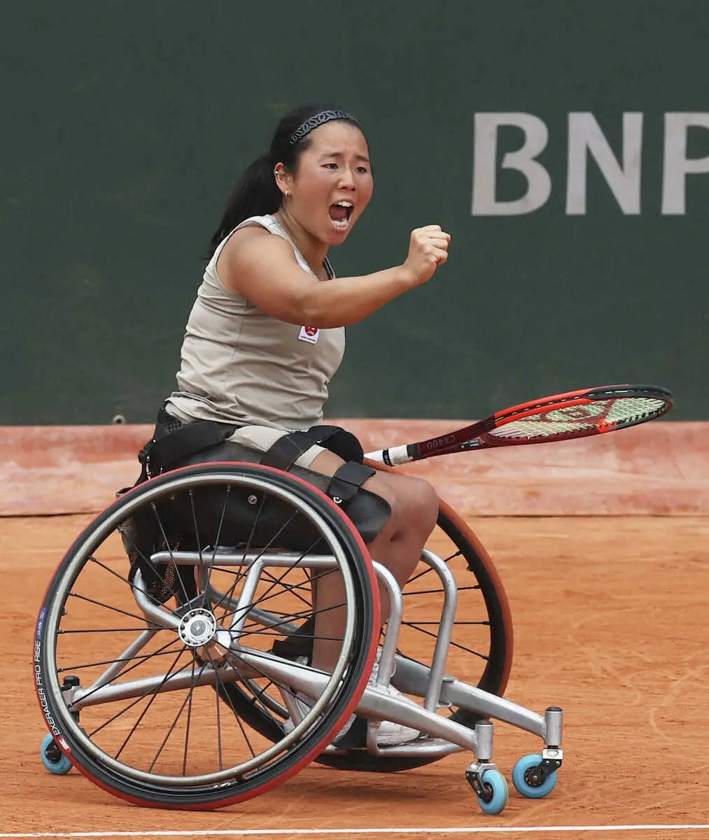 【画像・写真】車いすの部女子シングルス準決勝で勝利した上地結衣