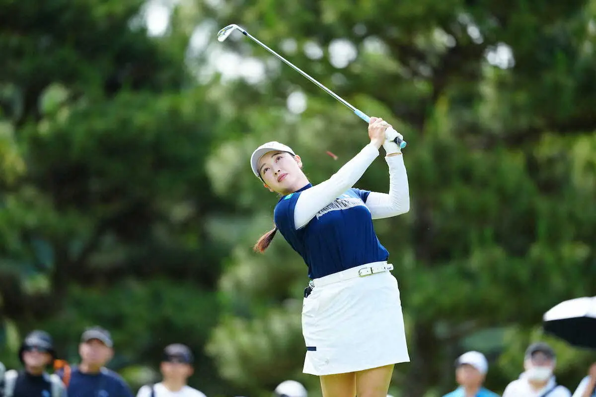 【画像・写真】小祝さくら　7番のショットインイーグルで息を吹き返す「止まってくれって思いながら」