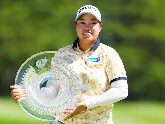 【画像・写真】【女子ゴルフ】2週連続V狙う入谷響「賞金もでかいので勝ちたい」　師匠の中嶋常幸からも激励の言葉