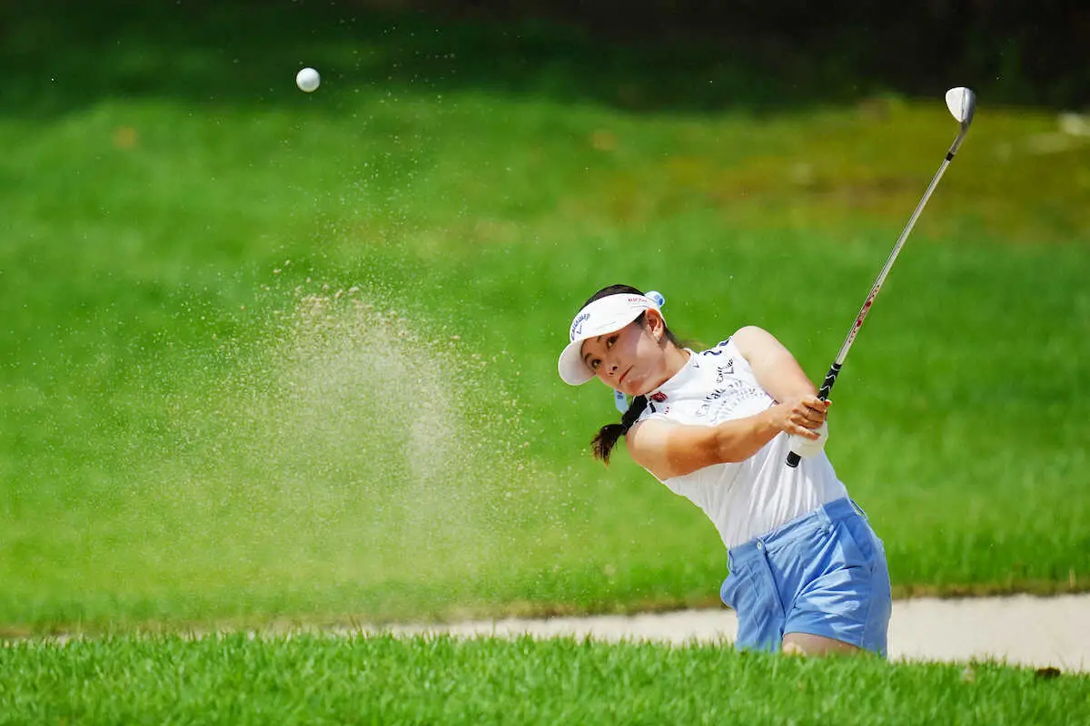 【画像・写真】【女子ゴルフ】河本結が単独首位キープ　菅沼菜々ら1打差2位　大会記録64の菅楓華60位から6位浮上