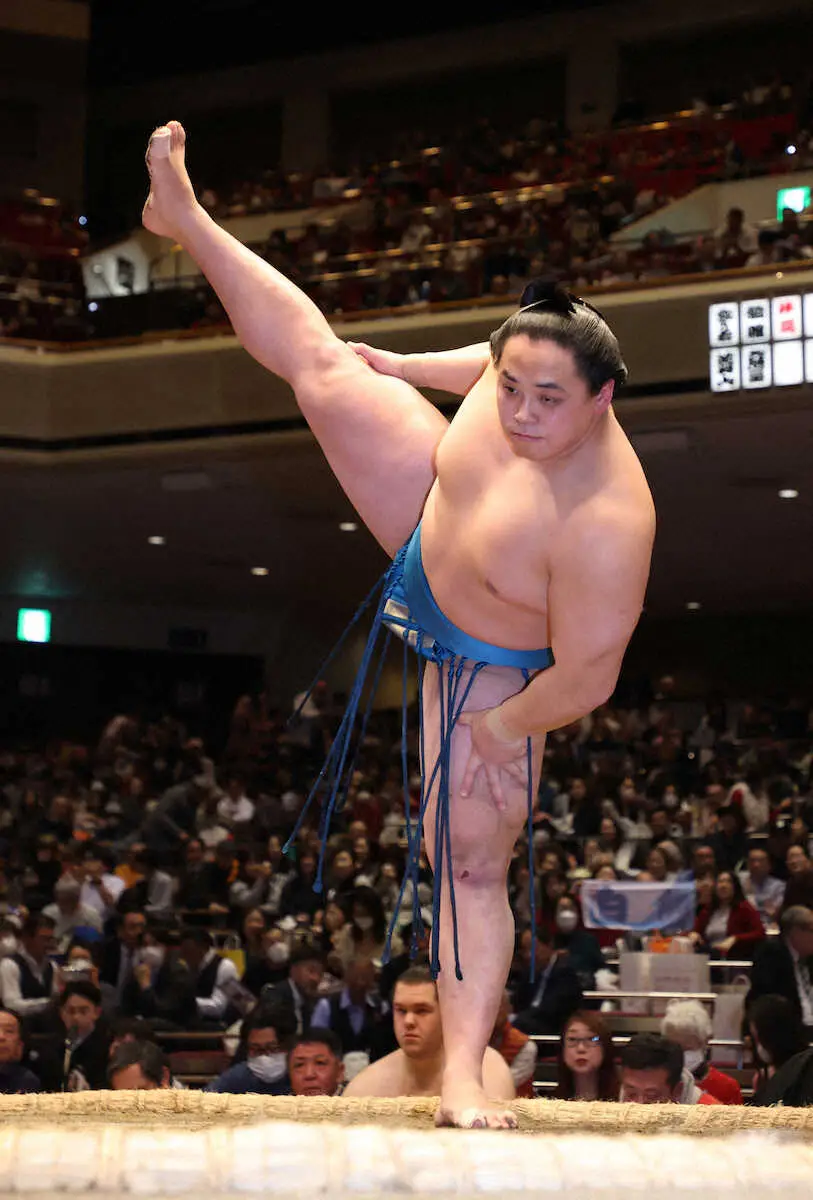 【画像・写真】代名詞になってきたむ琴栄峰の美しい四股