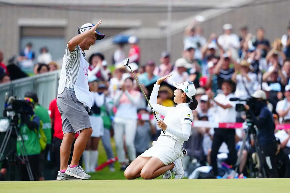 【画像・写真】勝者と同じ賛辞を　不屈のゴルフを見せた木戸愛　背中を押した亡き父の言葉