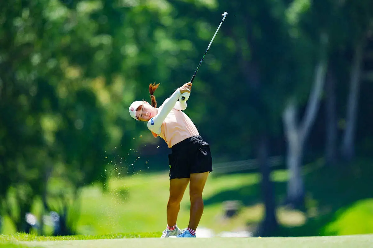 【画像・写真】【女子ゴルフ】ルーキー荒木優奈　67でトップと5打差5位浮上「いいリズムで回れた」